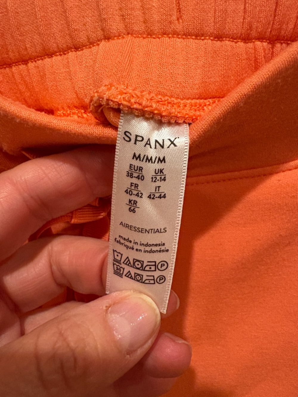 SPANX 2 piece Sweatshirt & Short set - Picture 3 of 7
